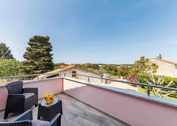 Front In Hébergement de vacances *